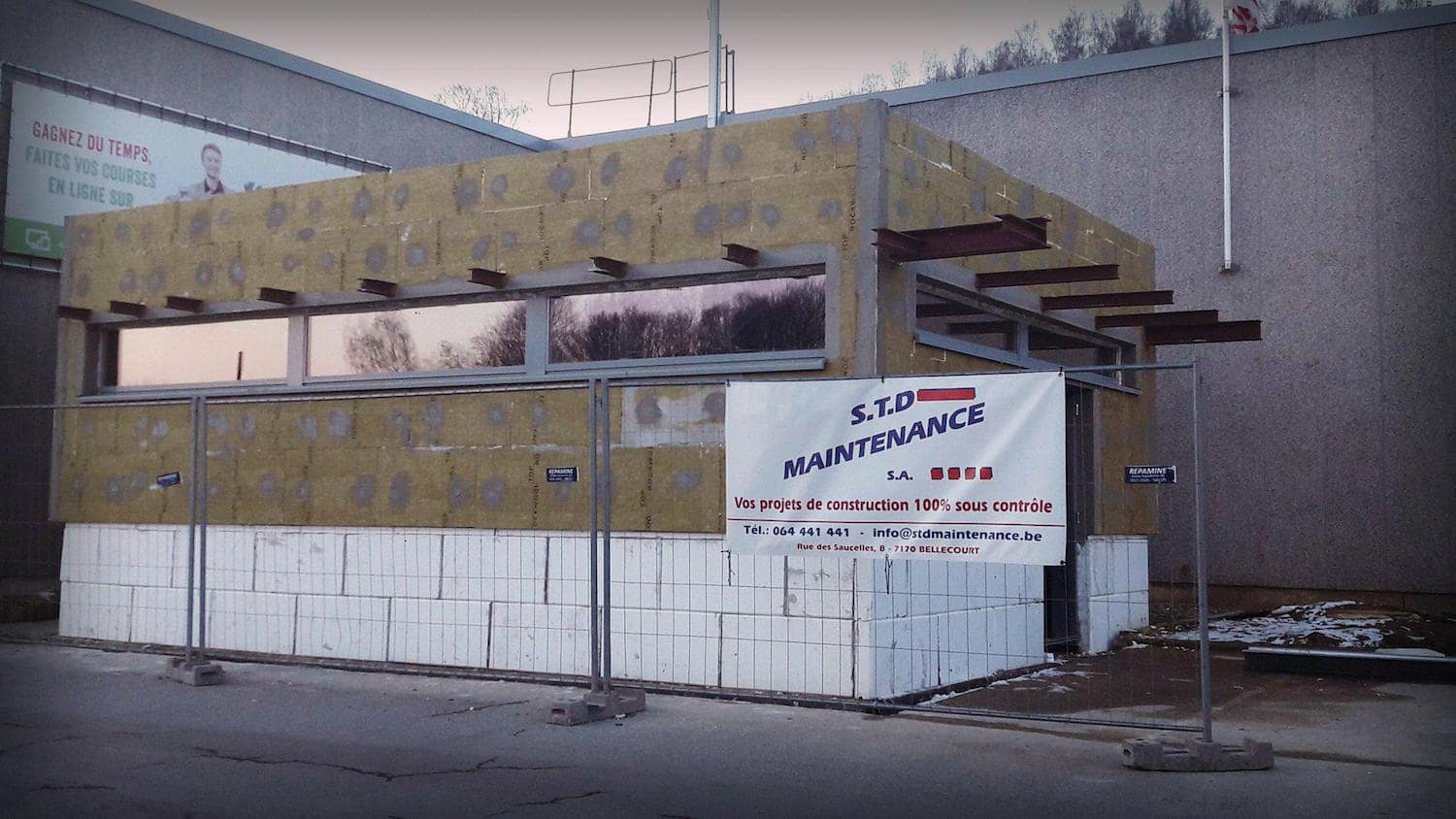 Construction d'un Delhaize Direct